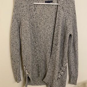 American Eagle salt and pepper cardigan size xs fits more like a small